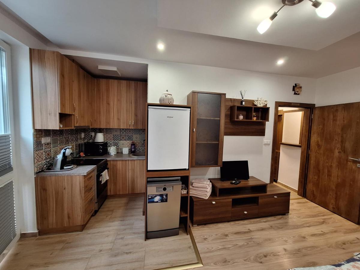 ברדיוב Diana Apartments 2 מראה חיצוני תמונה