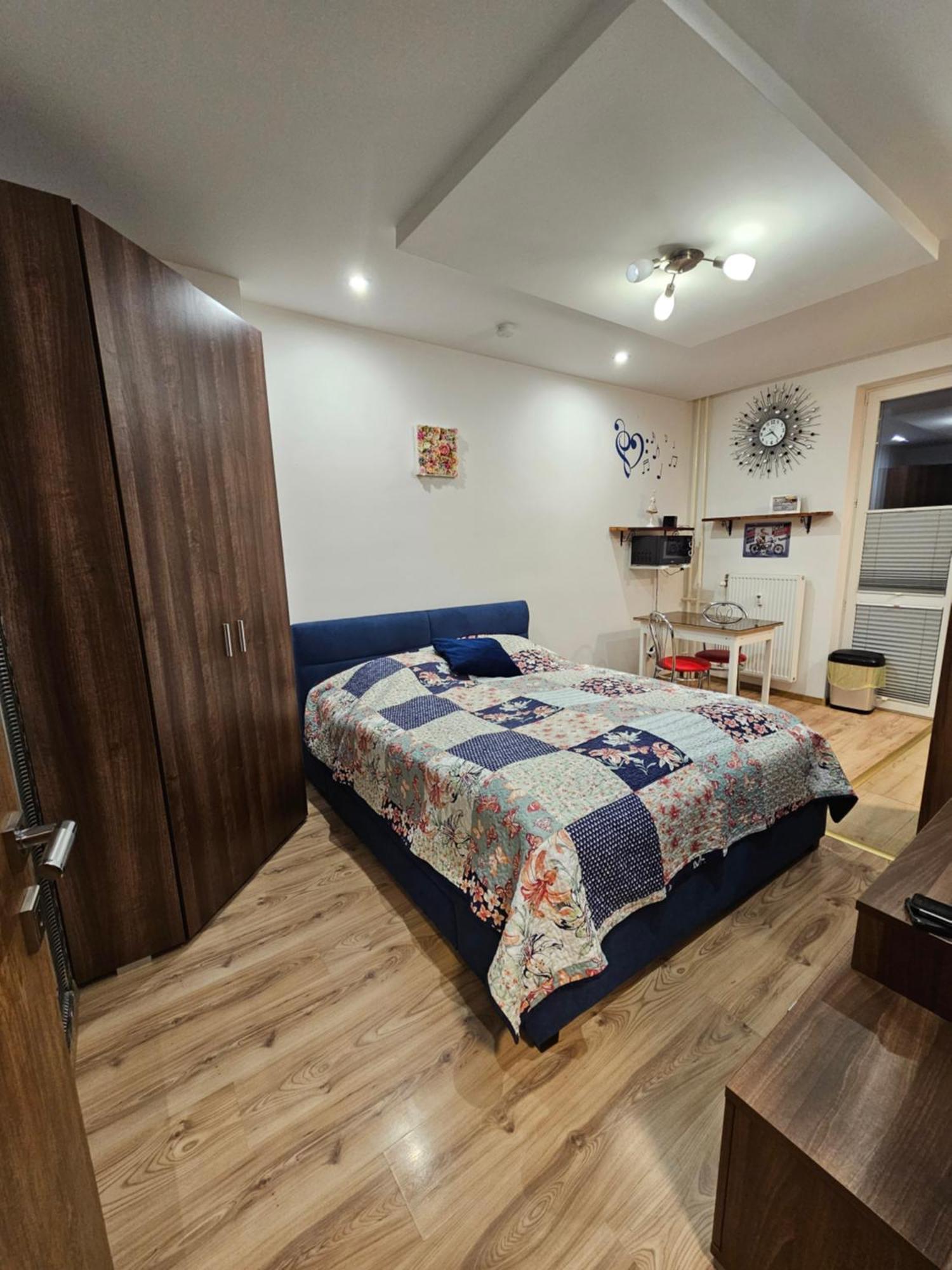 ברדיוב Diana Apartments 2 מראה חיצוני תמונה